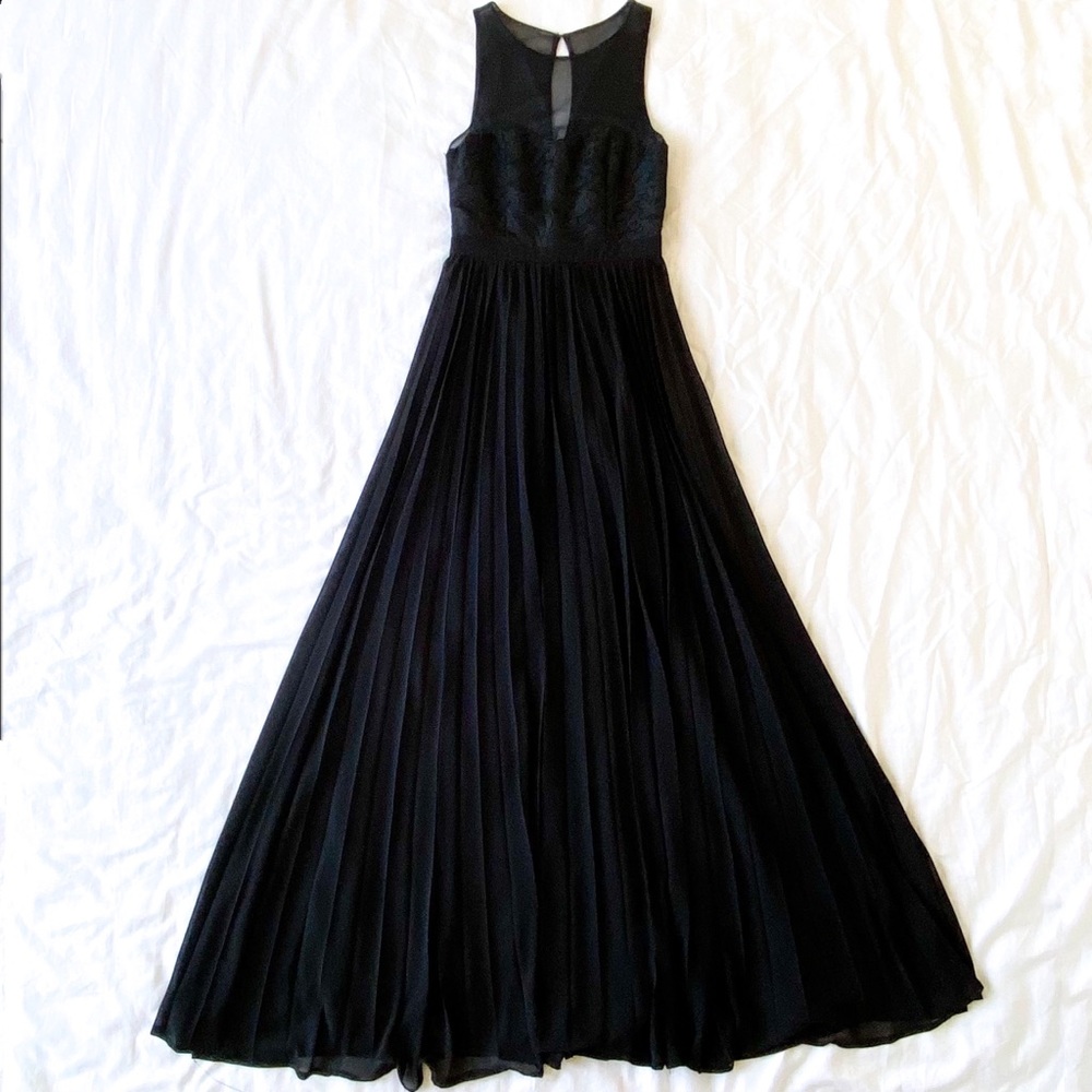 Lulus Black Floral Pleated Maxi Dress Evening Gown M